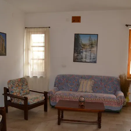 Casa Orchidea Флуминимаджоре